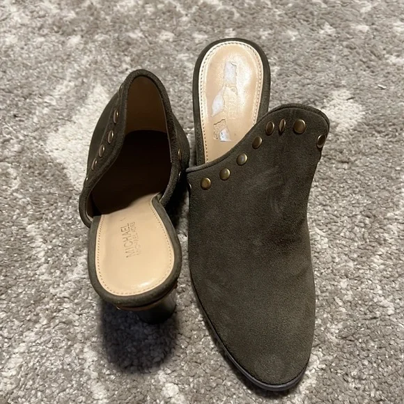 Suede mules - Picture 2 of 4